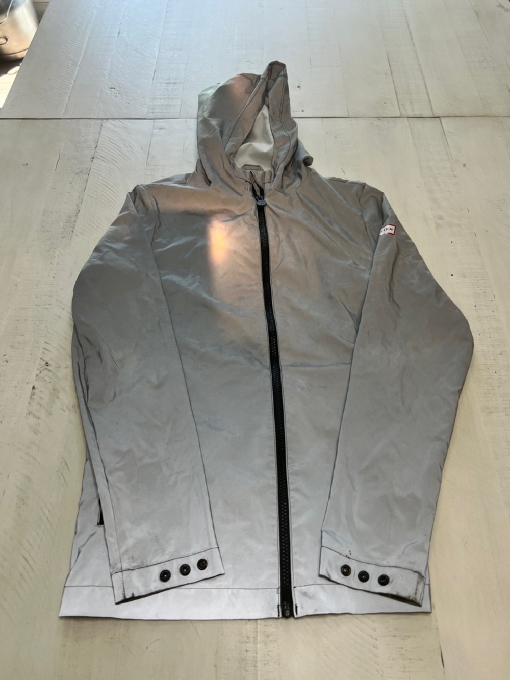 Hunter womenโs Reflective Hooded Windbreaker - Light Gray Large